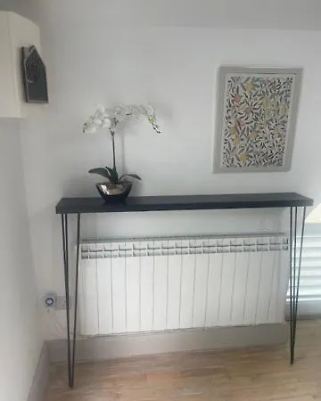 Cool Barn Conversion شقة *