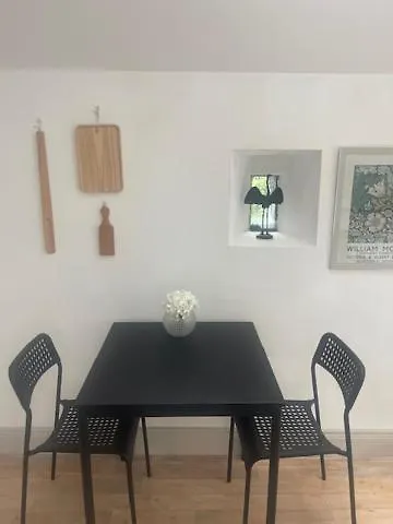 Cool Barn Conversion